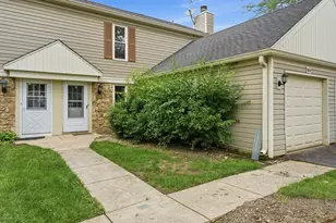 2674 Waterford Ct, Aurora, IL 60502 - Photo 4