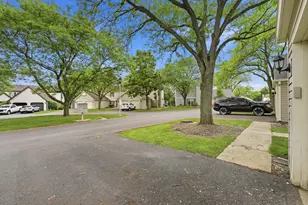 2674 Waterford Ct, Aurora, IL 60502 - Photo 28