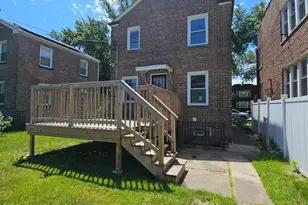 2608 E 92nd St, Chicago, IL 60617 - Photo 4