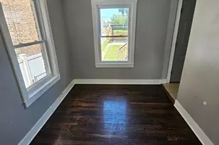2608 E 92nd St, Chicago, IL 60617 - Photo 6