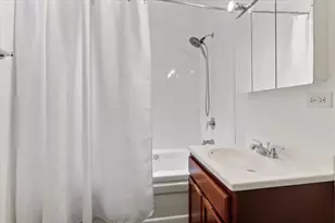 6208 S Evans Ave, Chicago, IL 60637 - Photo 12