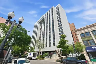 1221 N Dearborn St, Chicago, IL 60610 - Photo 14