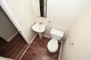 1475 Rosedale Ln, Hoffman Estates, IL 60169 - Photo 16