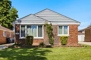 8940 S Utica Ave, Evergreen Park, IL 60805 - Photo 1