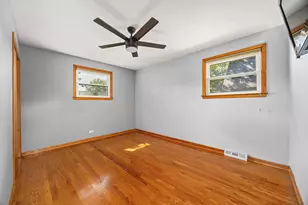 712 Spring St, Roselle, IL 60172 - Photo 14