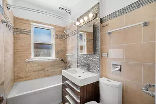 2315 W Waveland Ave, Chicago, IL 60618 - Photo 4