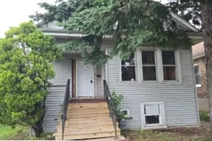 5417 S Sacramento Ave, Chicago, IL 60632 - Photo 2