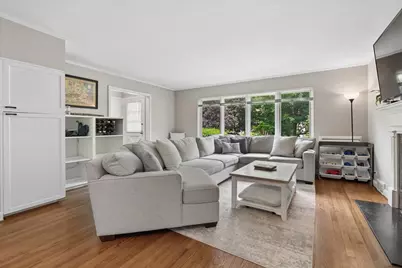 2422 Ridgeway Avenue, Evanston, IL 60201 - Photo 4