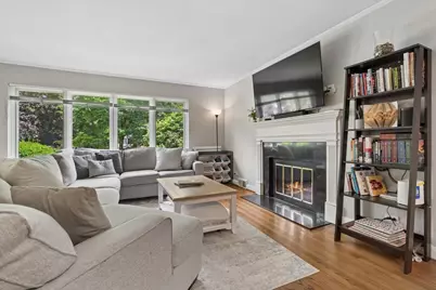 2422 Ridgeway Avenue, Evanston, IL 60201 - Photo 6