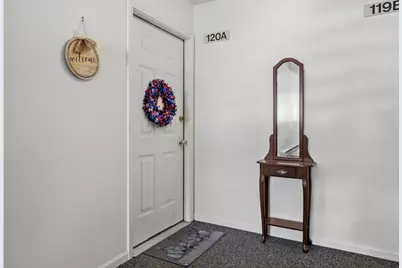 40 W Fern Court #120, Palatine, IL 60067 - Photo 2