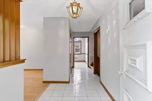 7357 N Crawford Ave, Lincolnwood, IL 60712 - Photo 4