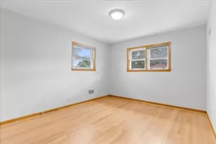 7357 N Crawford Ave, Lincolnwood, IL 60712 - Photo 16