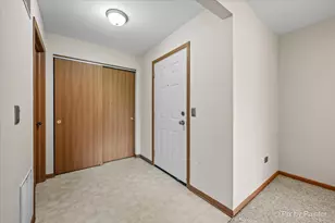 917 Golf Course Rd, Crystal Lake, IL 60014 - Photo 2