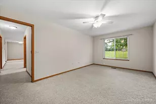 917 Golf Course Rd, Crystal Lake, IL 60014 - Photo 14