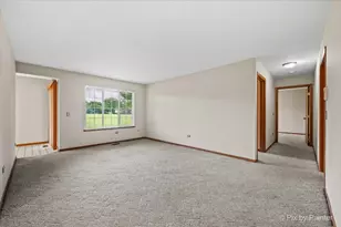 917 Golf Course Rd, Crystal Lake, IL 60014 - Photo 12