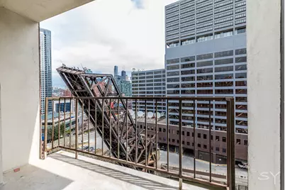 345 N Canal Street #1307, Chicago, IL 60606 - Photo 8
