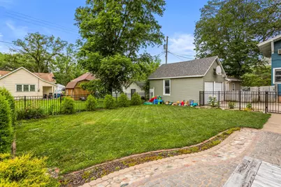 207 E Main Street, Monticello, IL 61856 - Photo 8