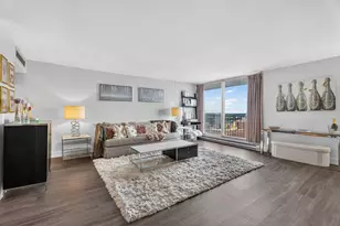 6033 N Sheridan Rd, Chicago, IL 60660 - Photo 4