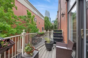 473 N Clinton St, Chicago, IL 60654 - Photo 30