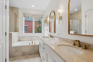 473 N Clinton St, Chicago, IL 60654 - Photo 18