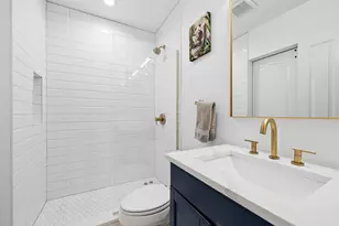 473 N Clinton St, Chicago, IL 60654 - Photo 24