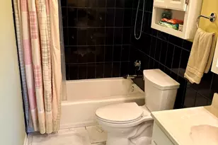 41 E Janata Blvd, Lombard, IL 60148 - Photo 18