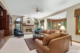 2 Buckingham Dr, Sugar Grove, IL 60554 - Photo 12