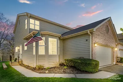 36 Townsend Circle, Naperville, IL 60565 - Photo 2