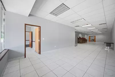 944 E Roosevelt Road, West Chicago, IL 60185 - Photo 8