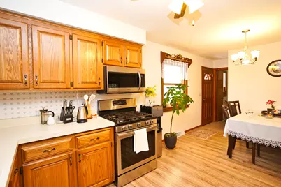 2404 Winnetka Drive, Rockford, IL 61108 - Photo 10