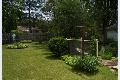 2404 Winnetka Drive, Rockford, IL 61108 - Photo 32