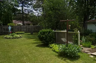 2404 Winnetka Dr, Rockford, IL 61108 - Photo 32