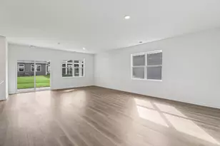 6284 Redwood Trl, Wonder Lake, IL 60097 - Photo 10