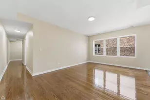 7741 S Phillips Ave, Chicago, IL 60649 - Photo 10