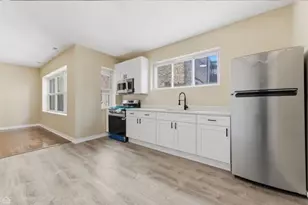 7741 S Phillips Ave, Chicago, IL 60649 - Photo 14