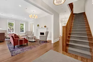103 W Chestnut St, Chicago, IL 60610 - Photo 2