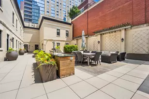 103 W Chestnut St, Chicago, IL 60610 - Photo 42