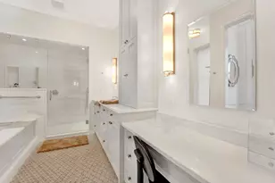 103 W Chestnut St, Chicago, IL 60610 - Photo 26