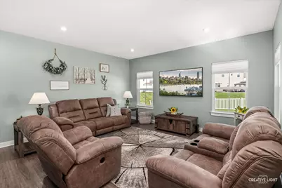 901 S Wind Drive, Sandwich, IL 60548 - Photo 8