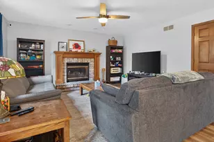1324 Kenneth Dr, Bloomington, IL 61704 - Photo 18