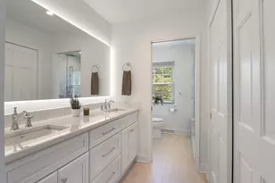 1434 Woodhill Dr, Northbrook, IL 60062 - Photo 20
