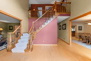 8S765 Singletree Ln, Naperville, IL 60565 - Photo 4