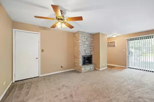 835 S Dwyer Ave, Arlington Heights, IL 60005 - Photo 4