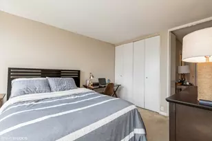 111 E Chestnut St, Chicago, IL 60611 - Photo 10