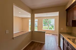 2927 White Thorn Cir, Naperville, IL 60564 - Photo 4