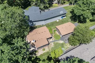 407 Holiday Dr, Lake Holiday, IL 60552 - Photo 26