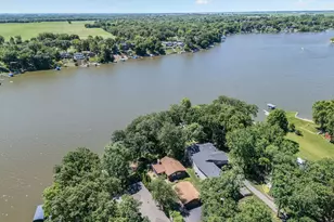 407 Holiday Dr, Lake Holiday, IL 60552 - Photo 10