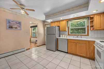 113 W Monterey Avenue, Schaumburg, IL 60193 - Photo 8