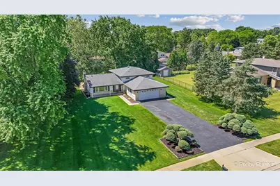 113 W Monterey Avenue, Schaumburg, IL 60193 - Photo 30