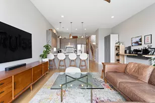 1810 S Racine Ave, Chicago, IL 60608 - Photo 4